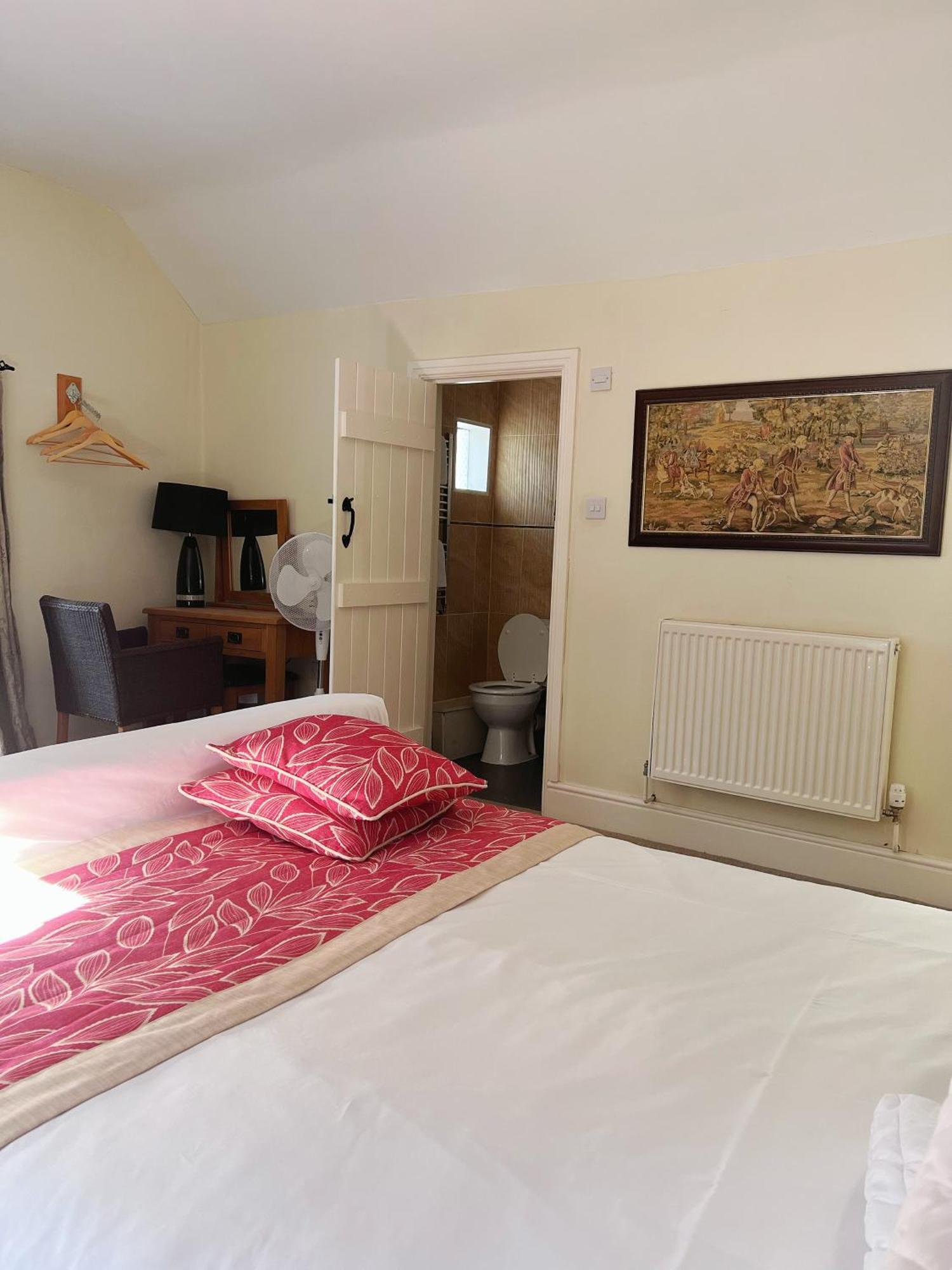 The Crown Hotel Corwen Dış mekan fotoğraf